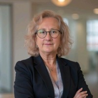 Louise White Cert.Mgmt (Open)